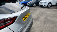 Nissan Juke 1.0 DiG-T N-Connecta 5dr Petrol Hatchback